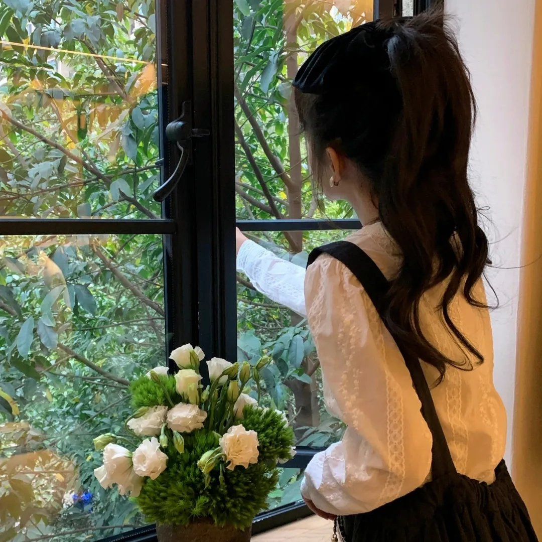 穿越后，毒医夫人惊艳全城