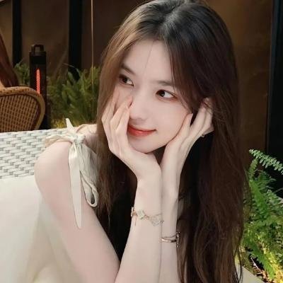 黄阿丽：小眼镜蛇